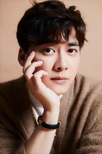 李易峰唱歌视频,音乐魅力绽放舞台