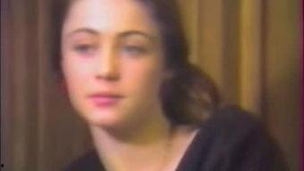 艾曼纽4在线播放,激情燃烧的禁忌之旅在线播放，揭秘激情与欲望的极致诱惑