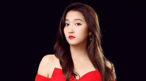 小明星谁最红,揭秘谁是最红的那颗星